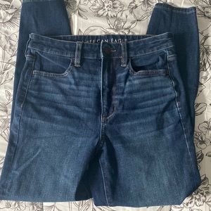 Dark wash American Eagle jeggings
